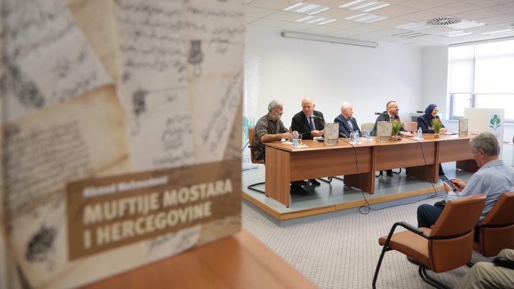 U Sarajevu predstavljena monografija “Muftije Mostara i Hercegovine” (VIDEO)