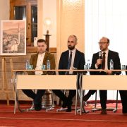 U Cazinu održano predavanje i izložba „Sultanske džamije Bosne i Hercegovine“