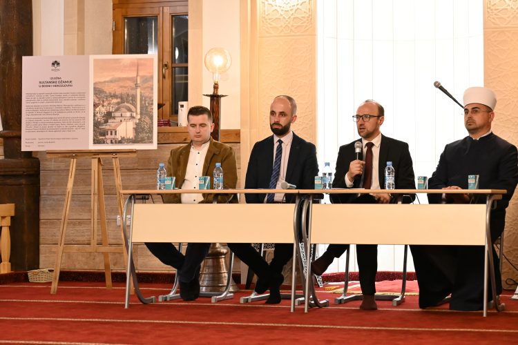 U Cazinu održano predavanje i izložba „Sultanske džamije Bosne i Hercegovine“
